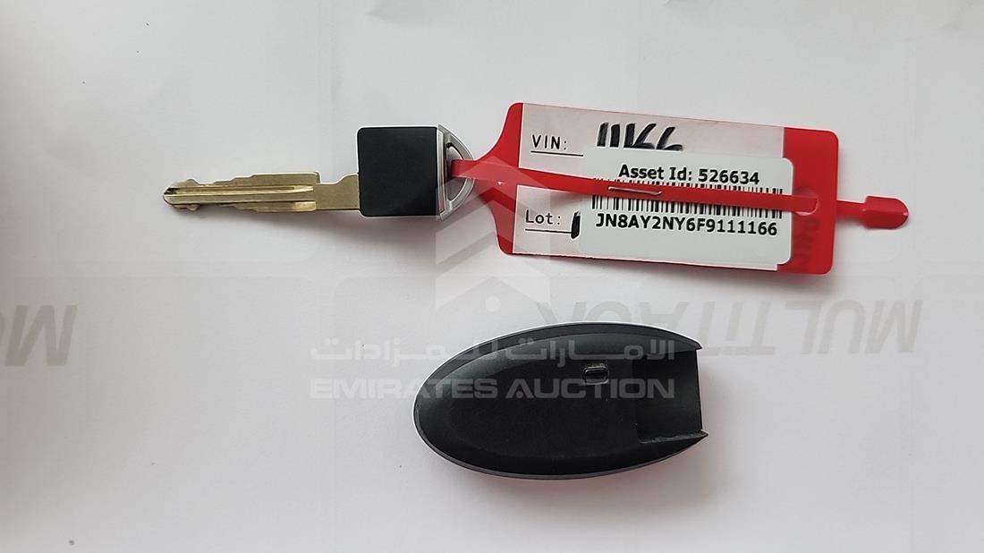 2015 Nissan Patrol — Keys — Photo 7