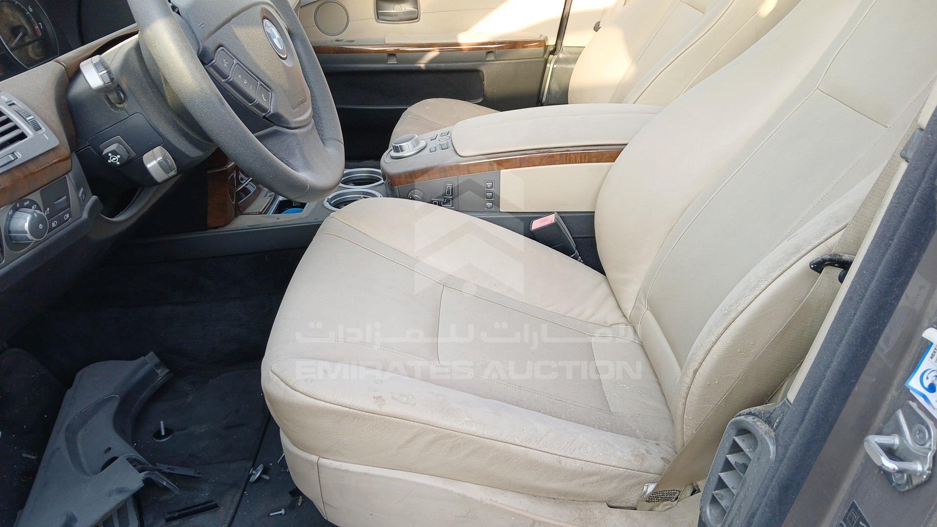 2006 BMW 730 IL VIN: WBAHN21086DS81512