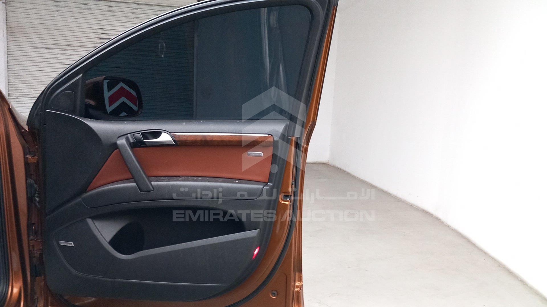 2010 AUDI Q7 VIN: WAUAVD4L4AD032801