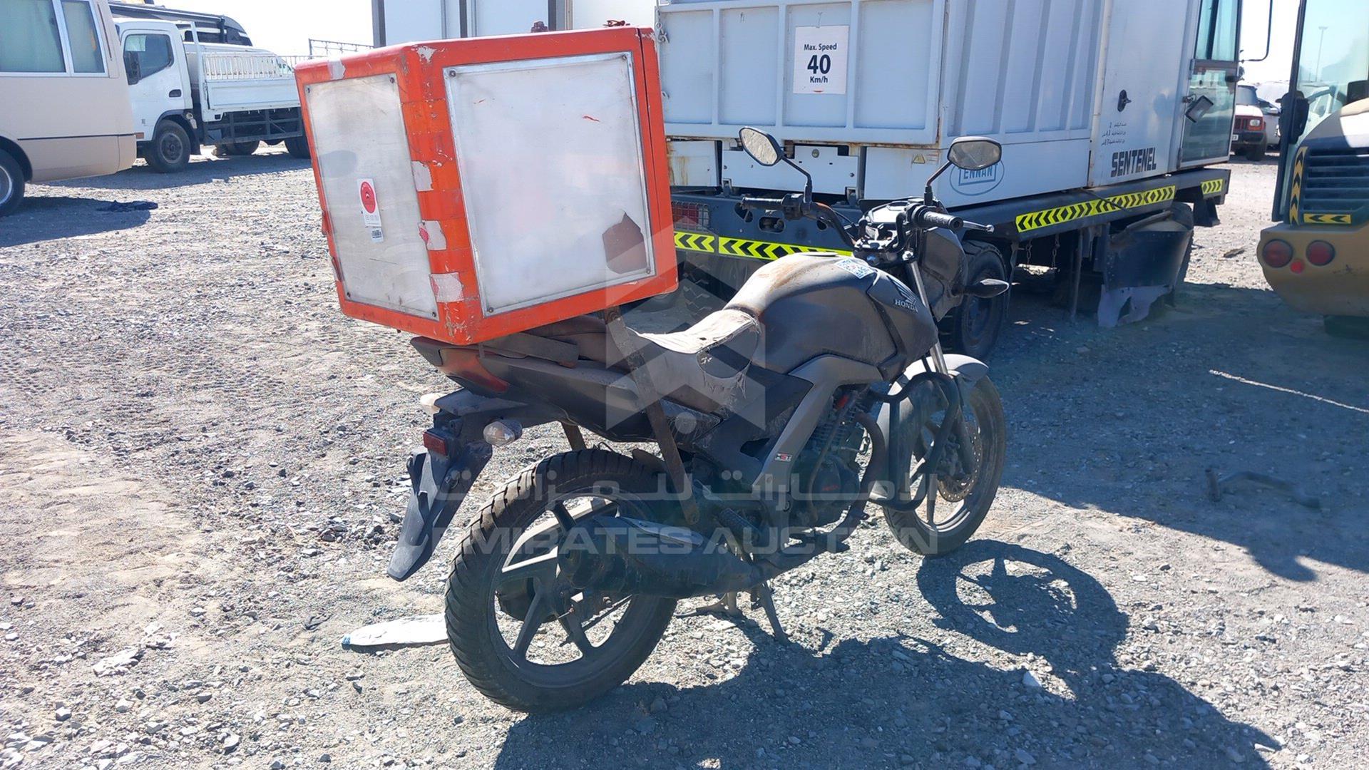 2016 HONDA UNICORN VIN: ME4KC2039G8003727