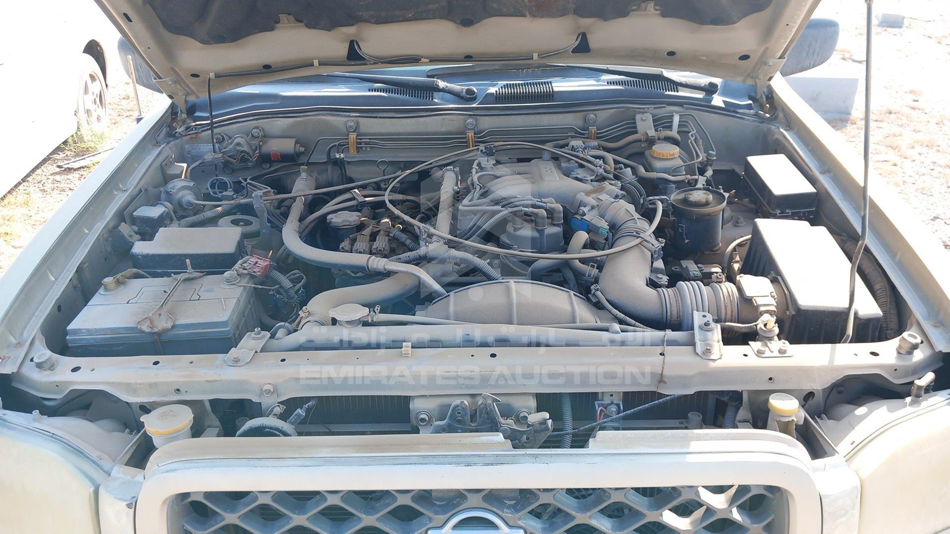 2000 NISSAN PATHFINDER VIN: JN8AR07Y3YW442550