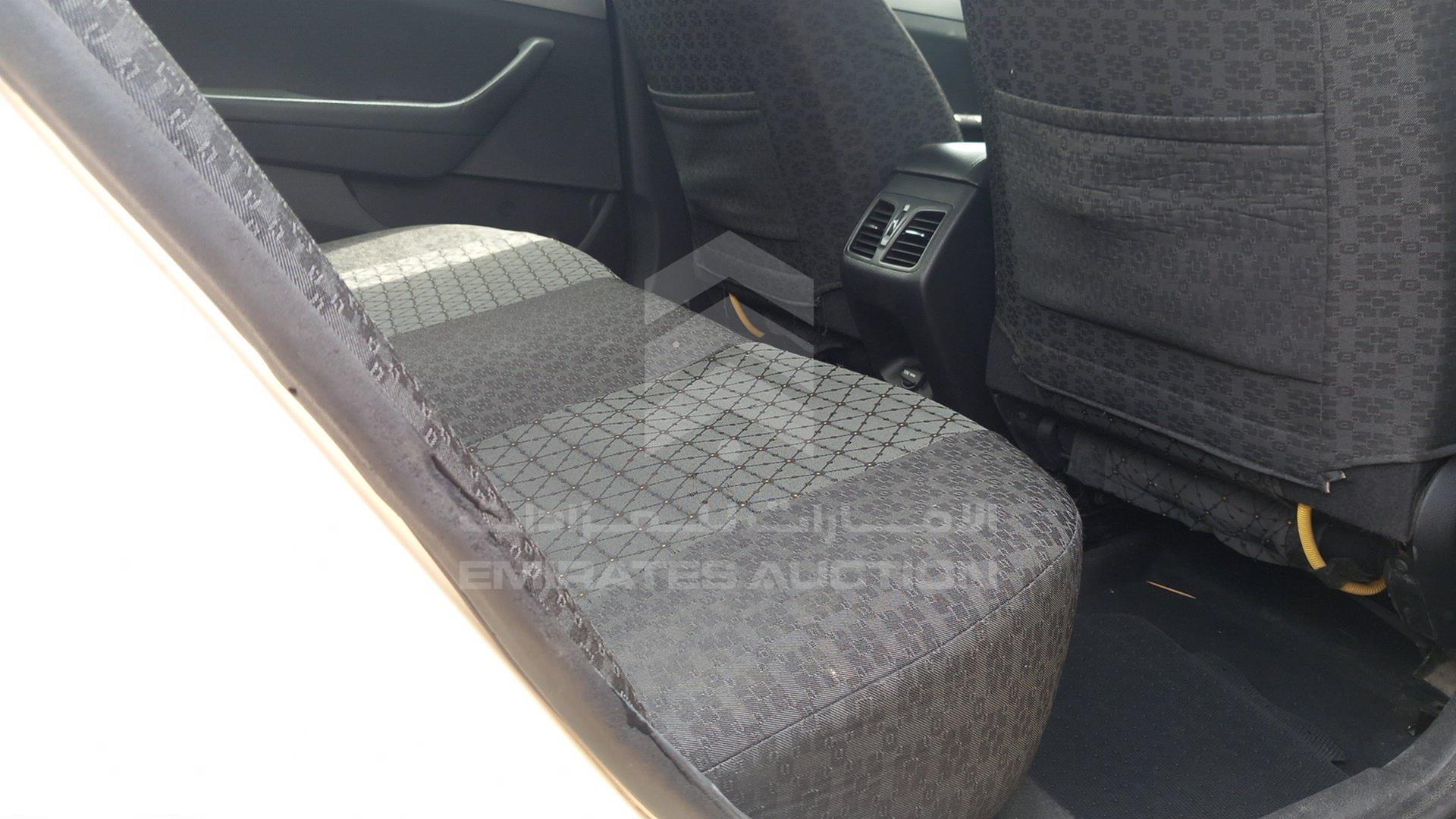 2019 HYUNDAI SONATA VIN: KMHE24138KA092970