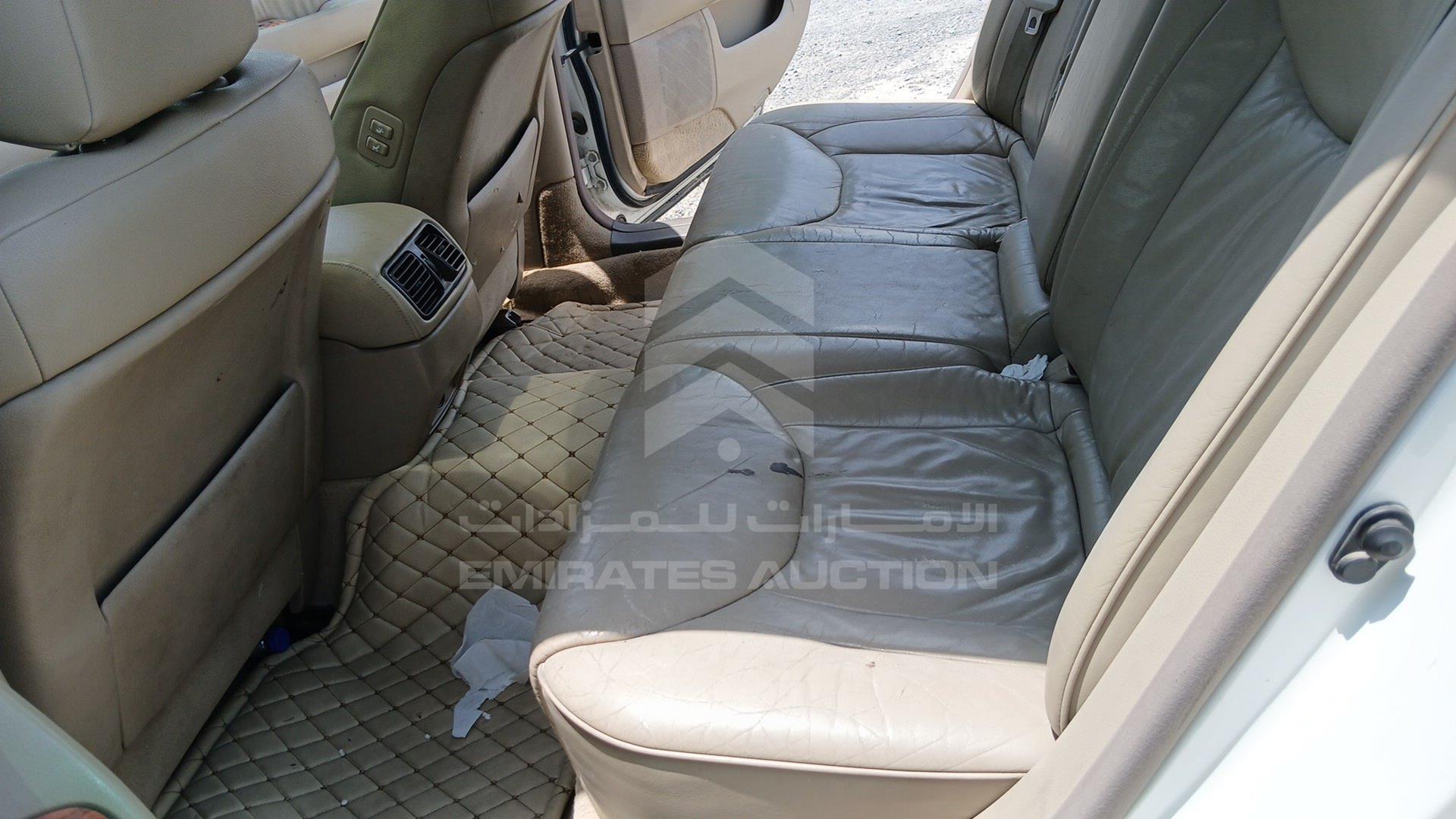 2001 LEXUS LS 430 VIN: JTHBN30F210016992