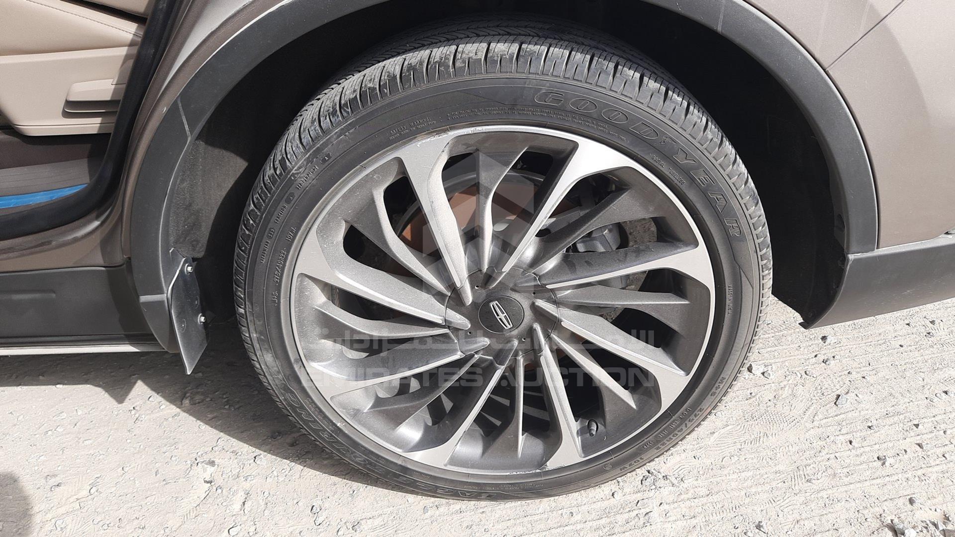 2021 LINCOLN AVIATOR VIN: 5LM5J7XC5MGL04779