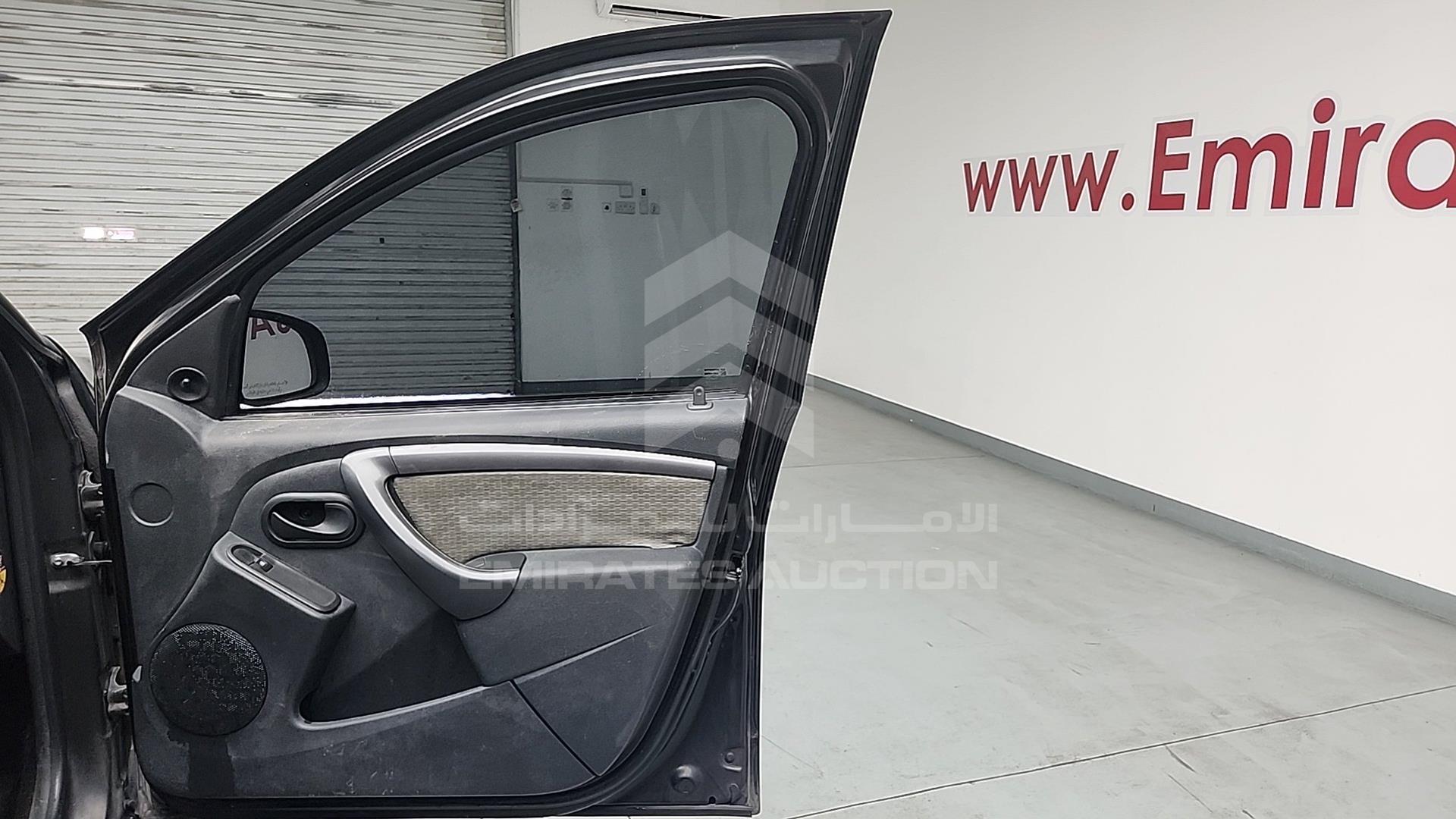 2018 RENAULT DUSTER VIN: VF1HSRGJ1JH575984