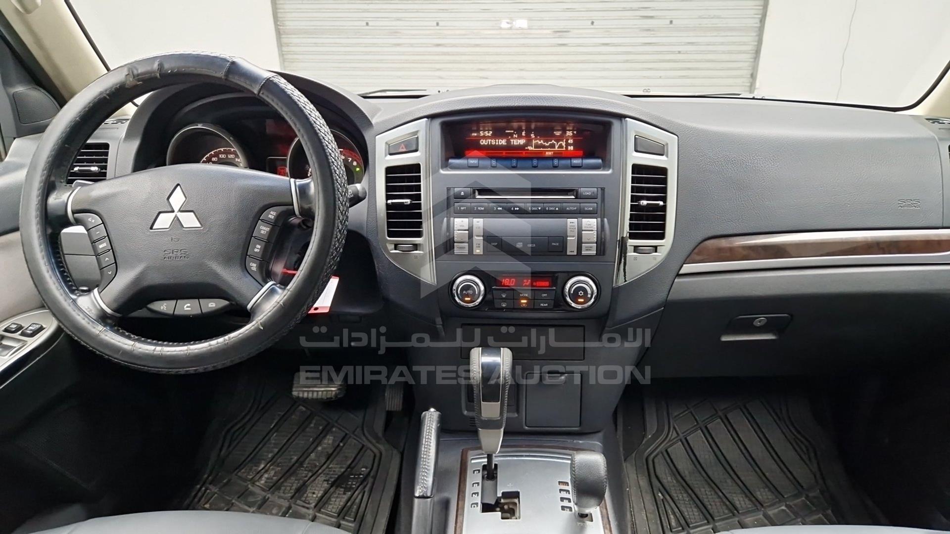 2015 MITSUBISHI PAJERO VIN: JMYLYV95WFJ711967
