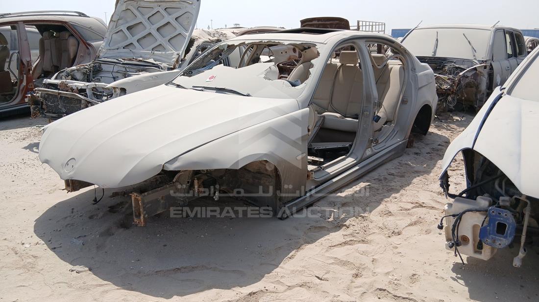 بي ام دبليو 316 2012 — الزاوية الأمامية اليسرى — صورة 5