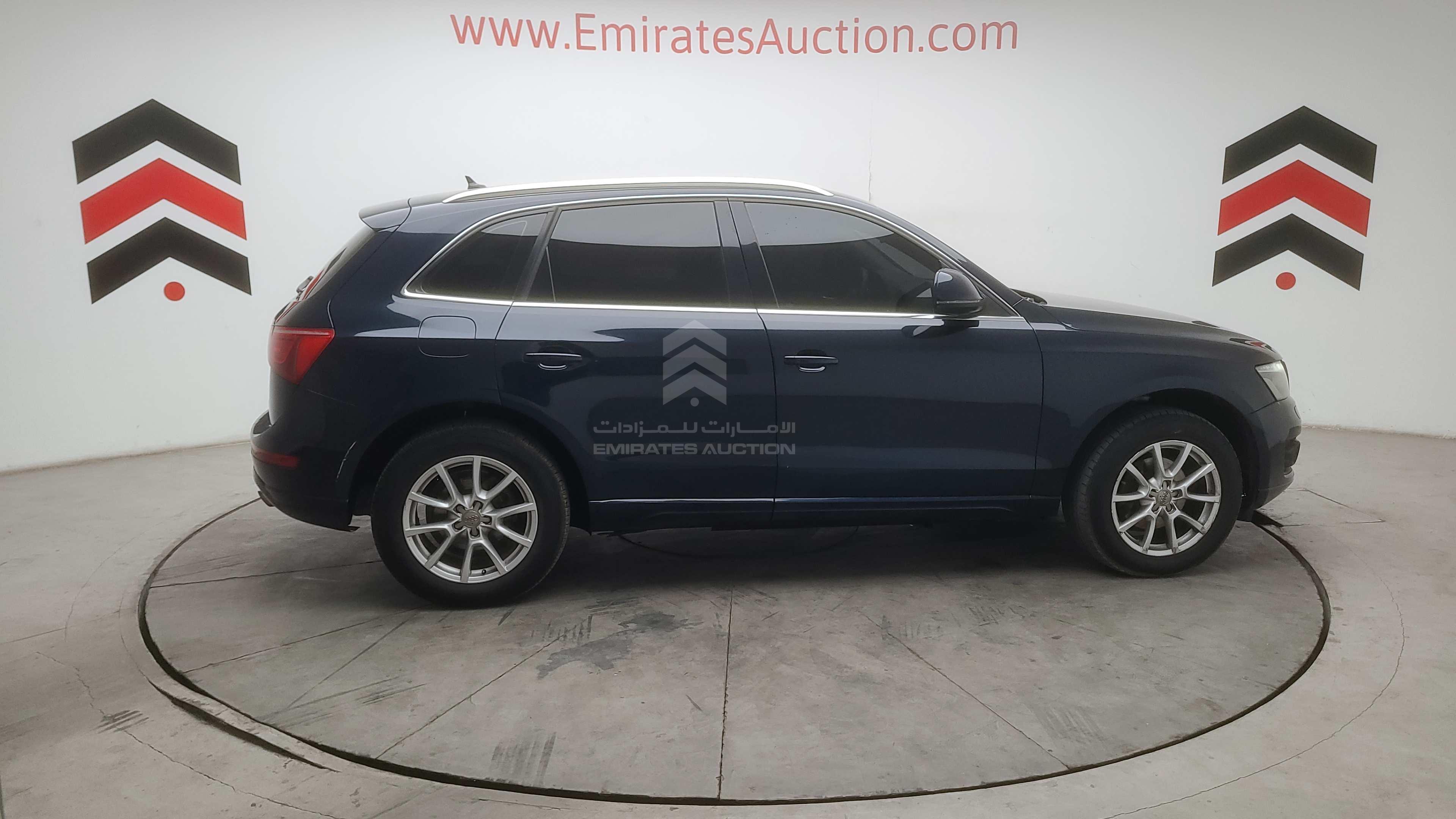WAUCFC8R2HA042938 - 2011 Audi Q5 - #494286