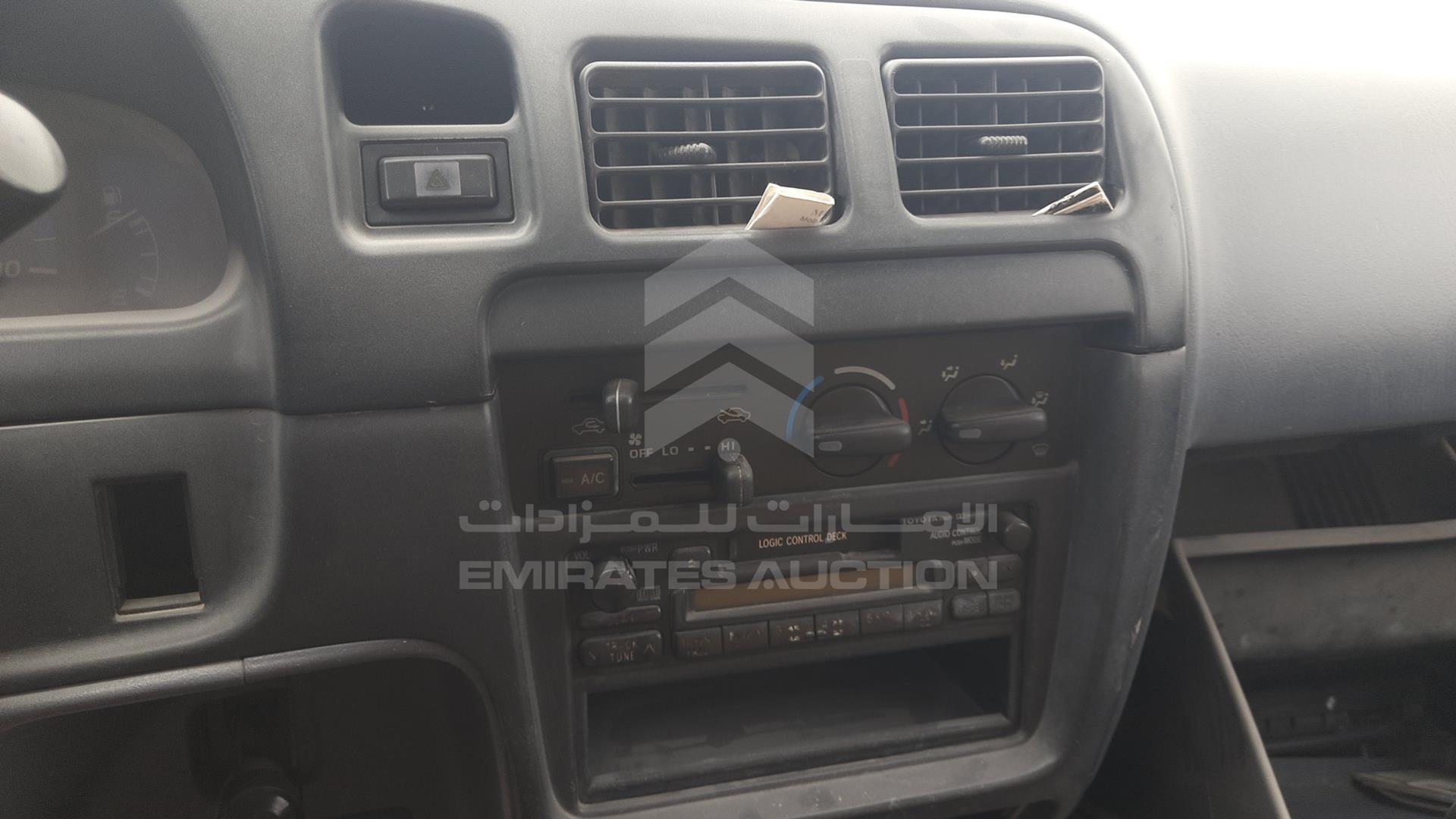 2004 TOYOTA HILUX VIN: JTFEM426740137615