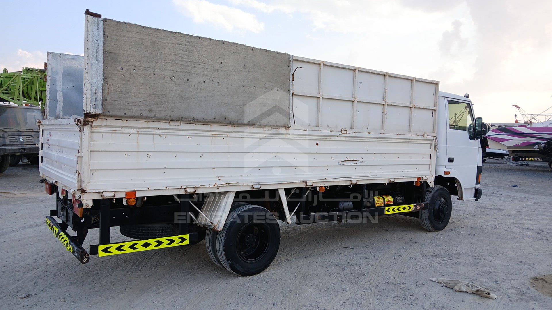 2008 TATA LPT613 VIN: MAT38132487L01666
