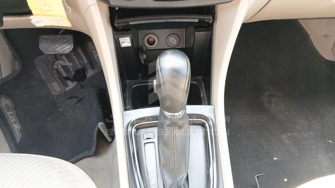 2023 Suzuki Ciaz — Gear View — Photo 18