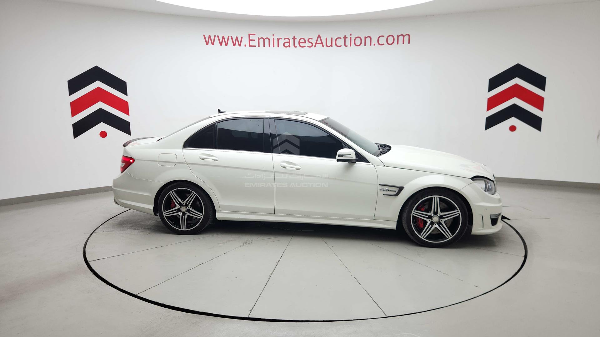 2009 MERCEDES C 63 VIN: WDDGF77X29F242264