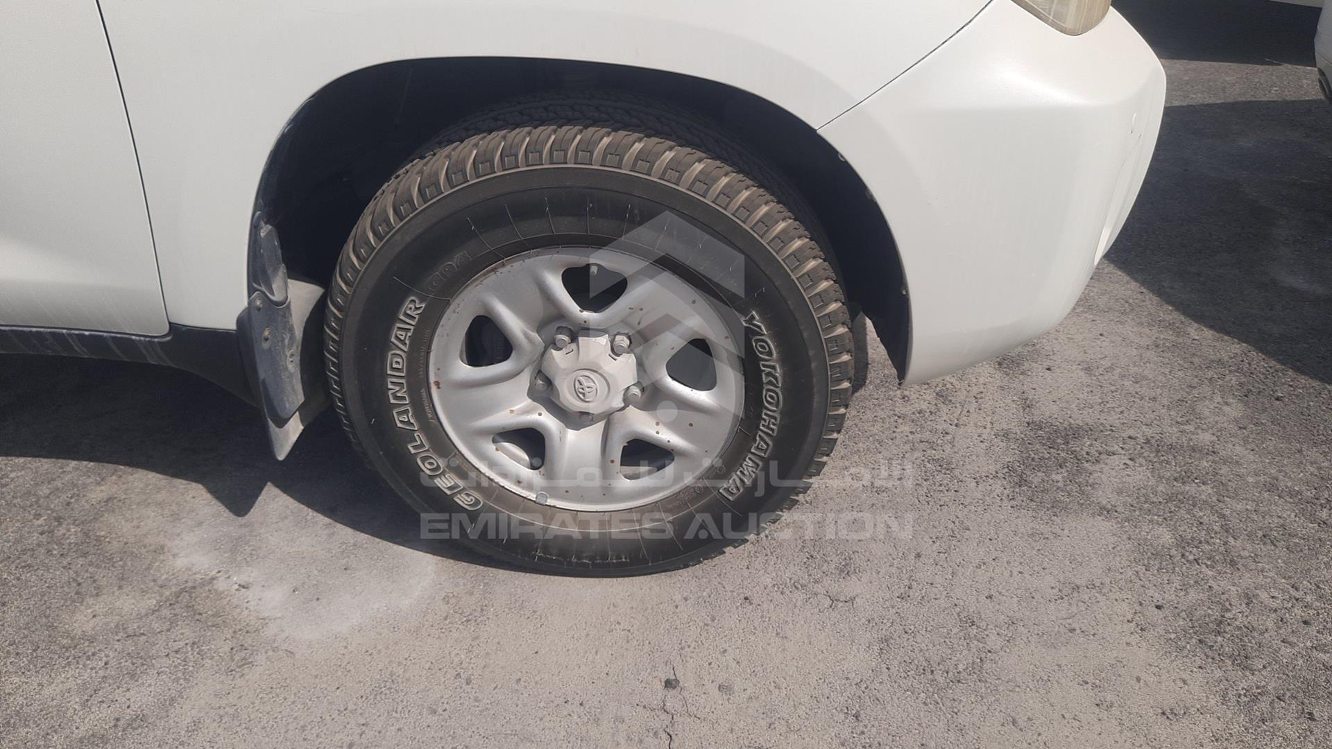 2013 TOYOTA LAND CRUISER VIN: JTMDU09J5D5065615