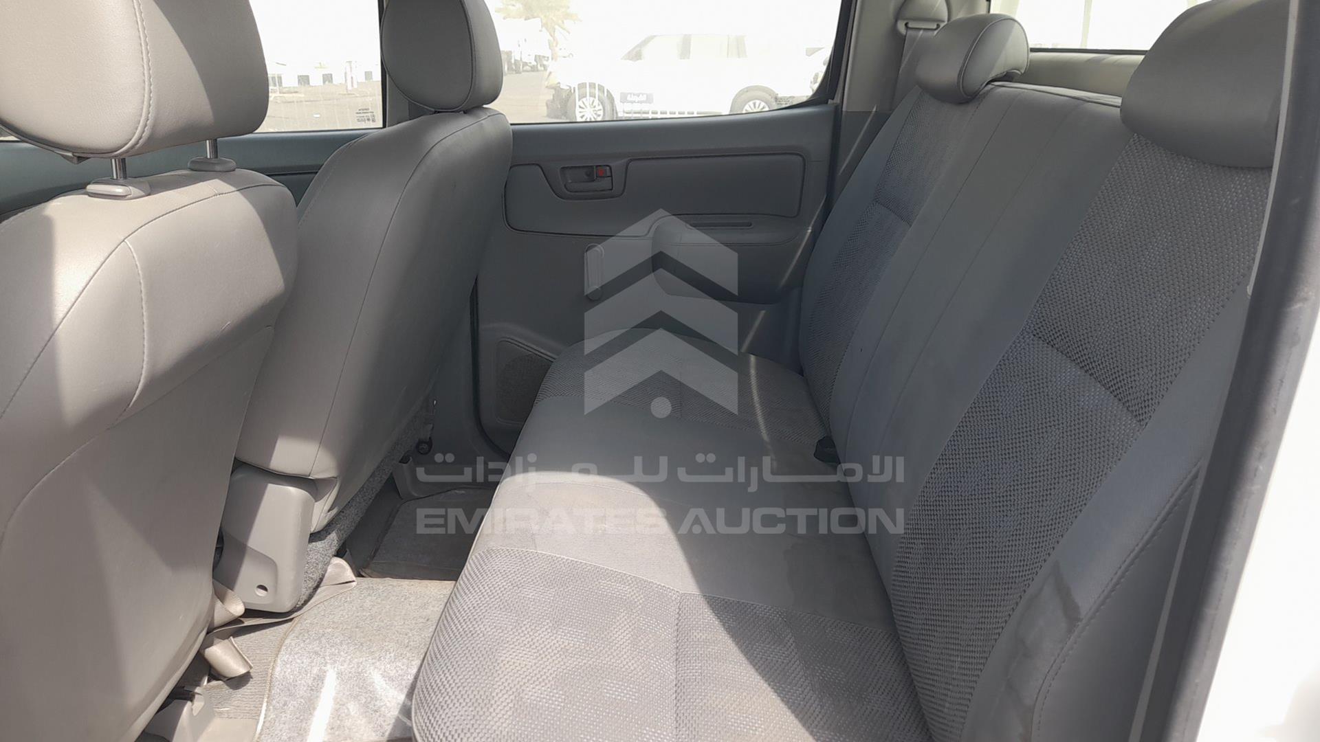 2009 TOYOTA HILUX VIN: MR0FX22G491317638