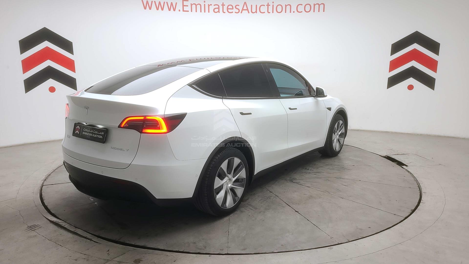 2023 TESLA MODEL Y VIN: LRWYGCFS1NC571914