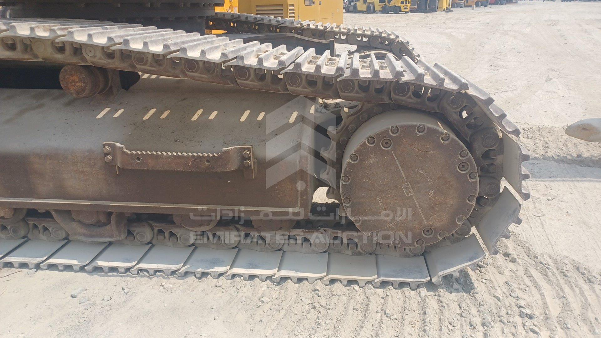 2012 KOMATSU PC400-8 VIN: KMTPC192T02071036