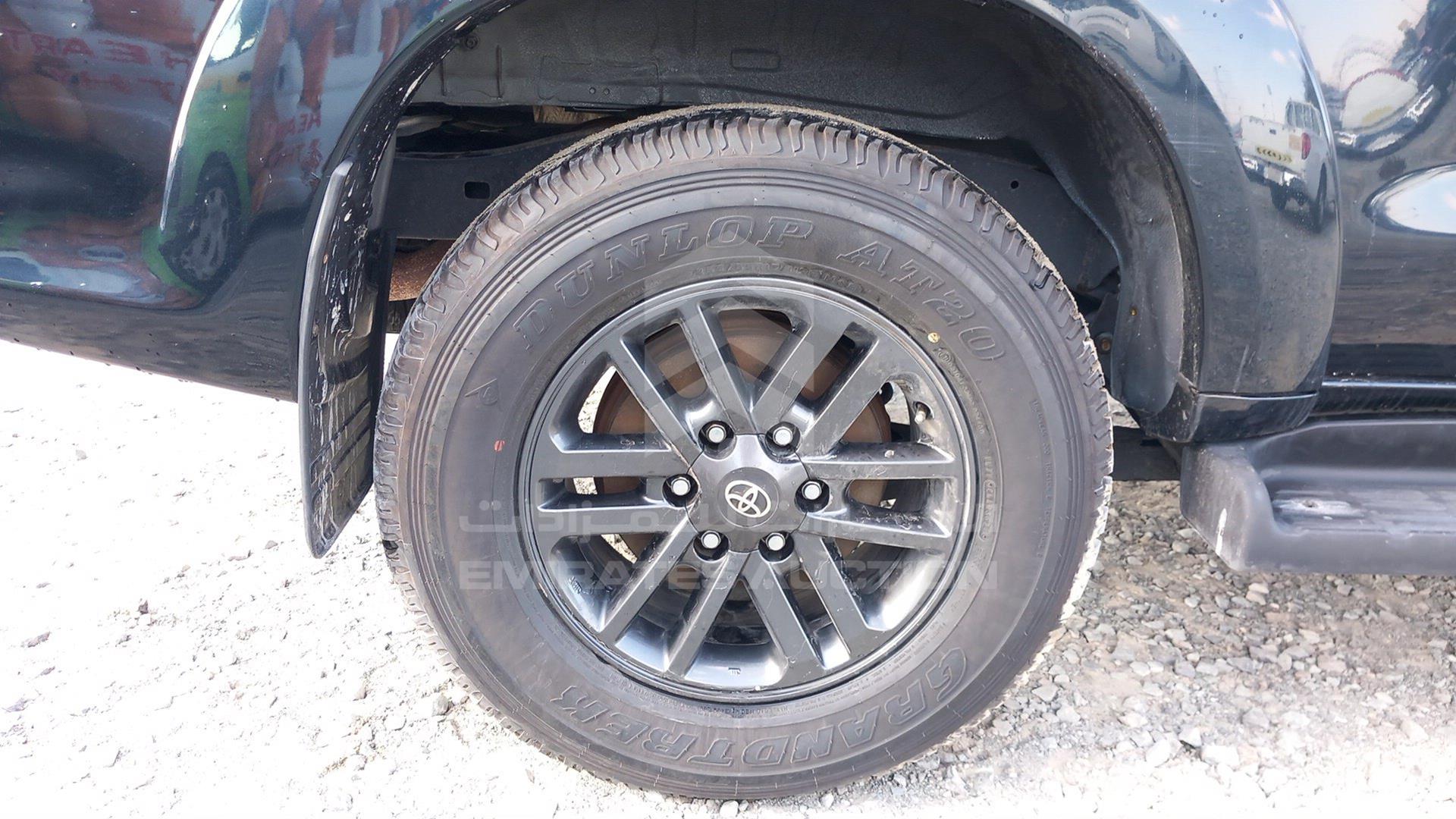 2015 TOYOTA FORTUNER VIN: MHFYU59G4F7039540