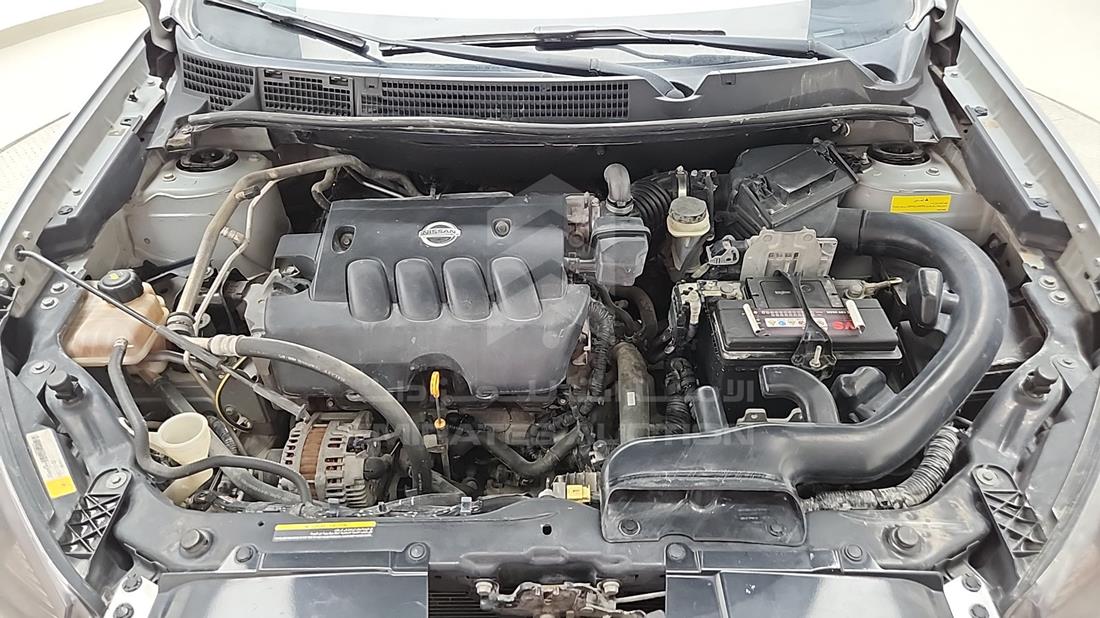 2011 Nissan Qashqai — Engine Bay — Photo 38