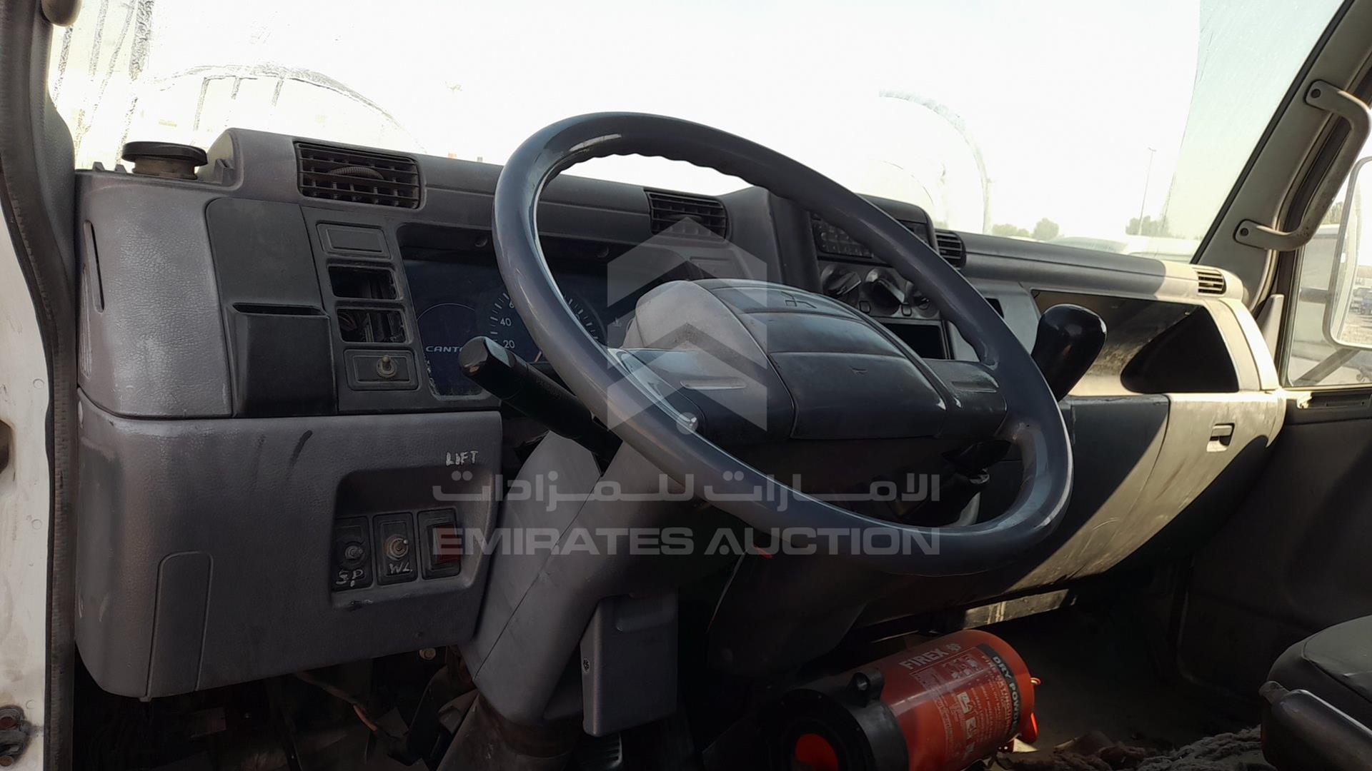 2005 MITSUBISHI CANTER VIN: JL7BFE1J35K011696