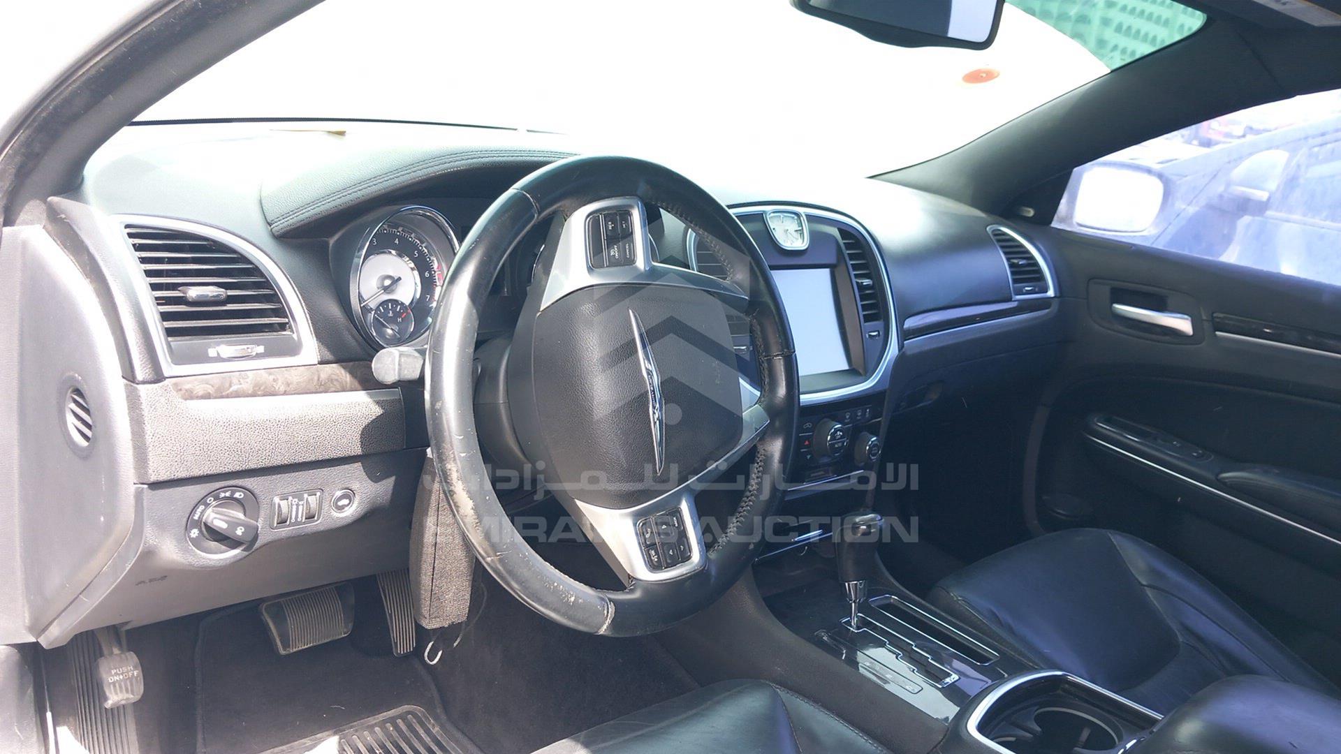 2011 CHRYSLER 300 VIN: 2C3CA5CG2BH579608