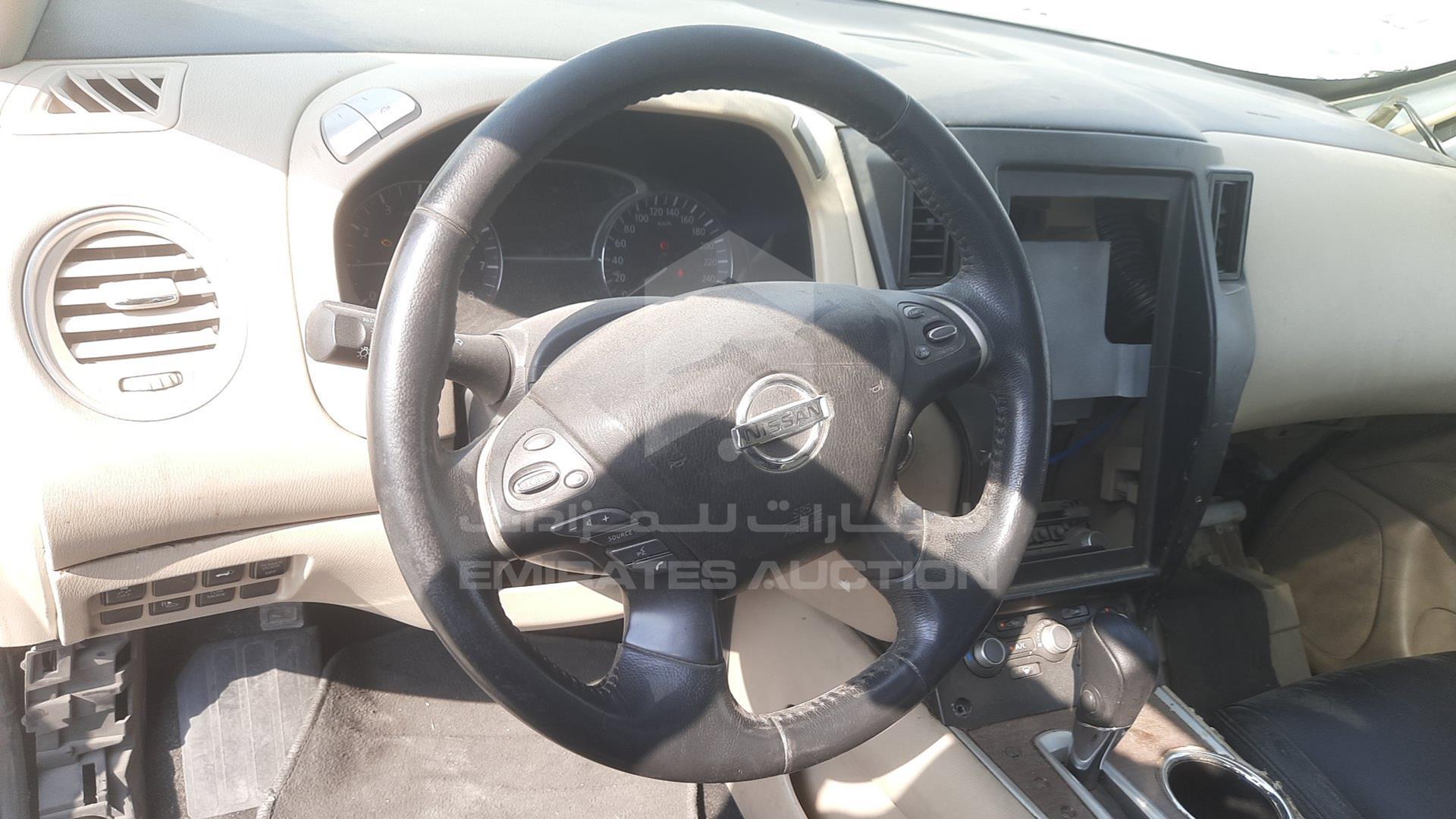 2019 NISSAN PATHFINDER VIN: 5N1CR2M84KC579747