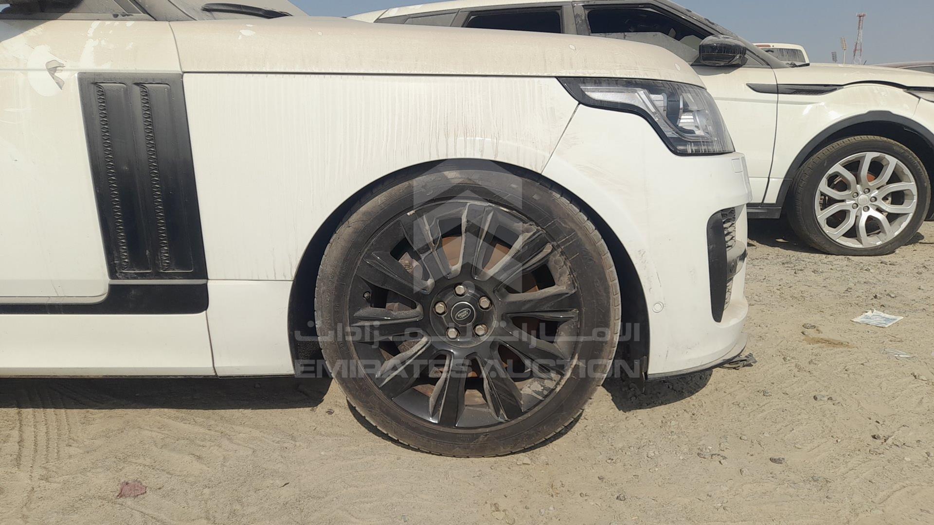 2015 RANGE ROVER VOGUE VIN: SALGA2EF4FA221276
