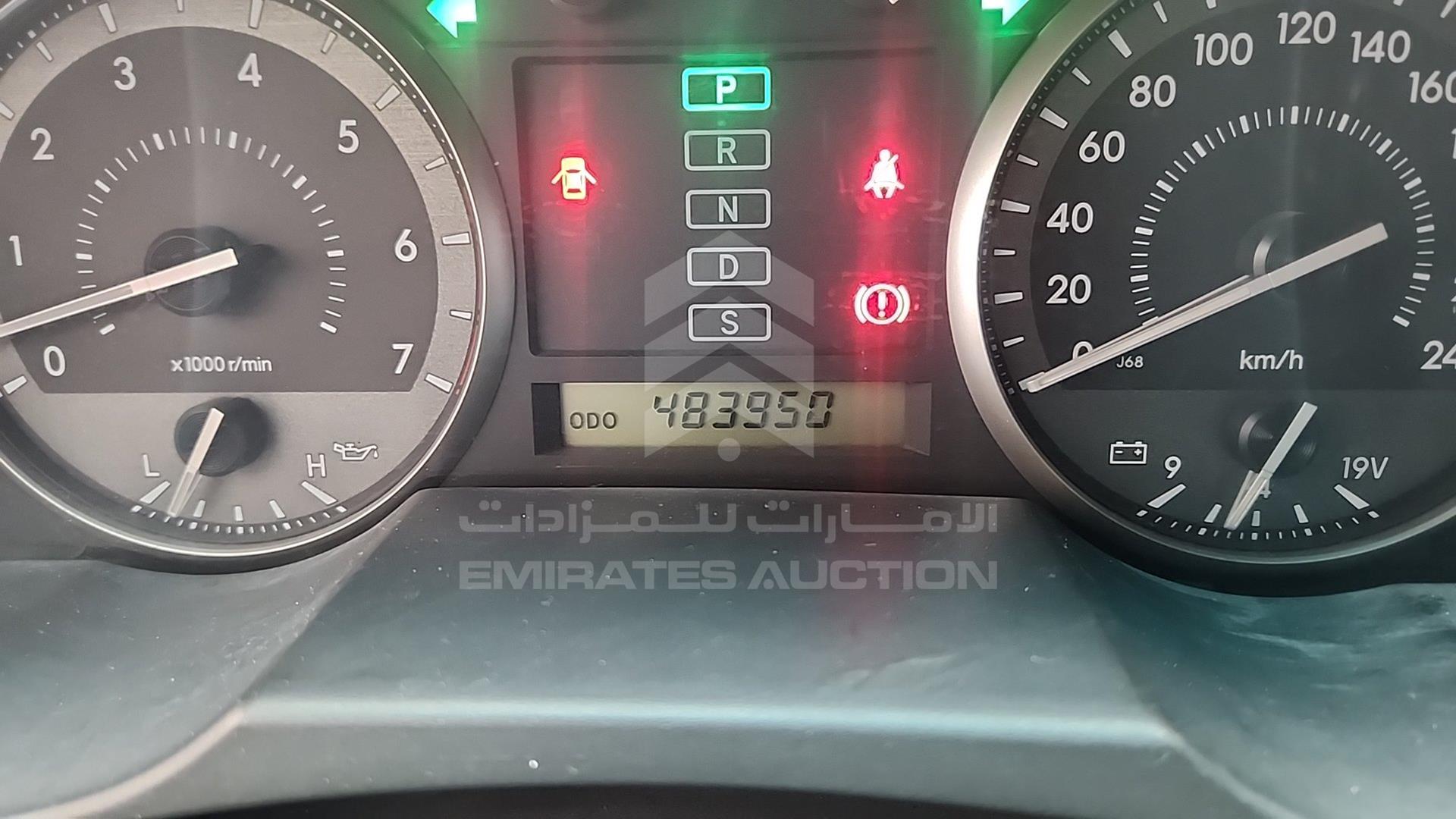 2011 TOYOTA LAND CRUISER VIN: JTMHT09J2B5089386