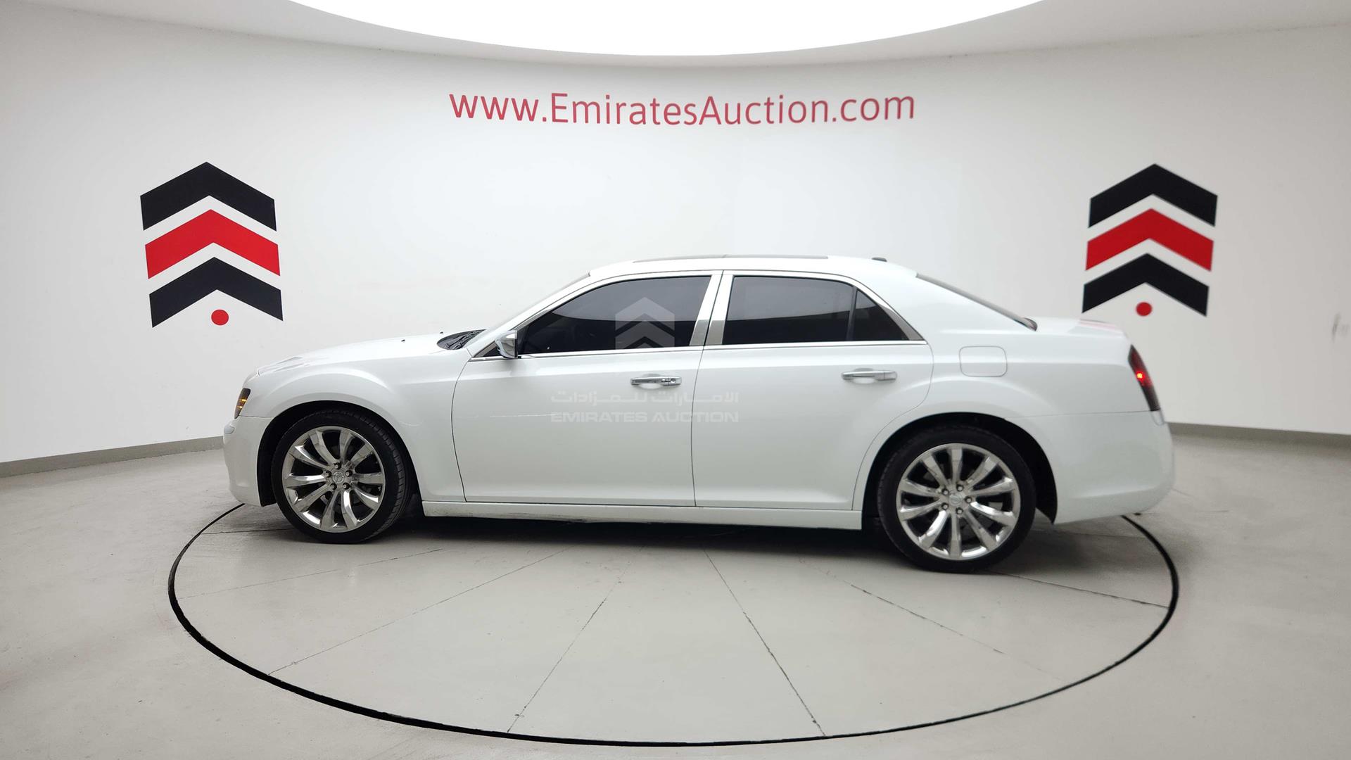2012 CHRYSLER 300 C VIN: 2C3CCACGXCH246111