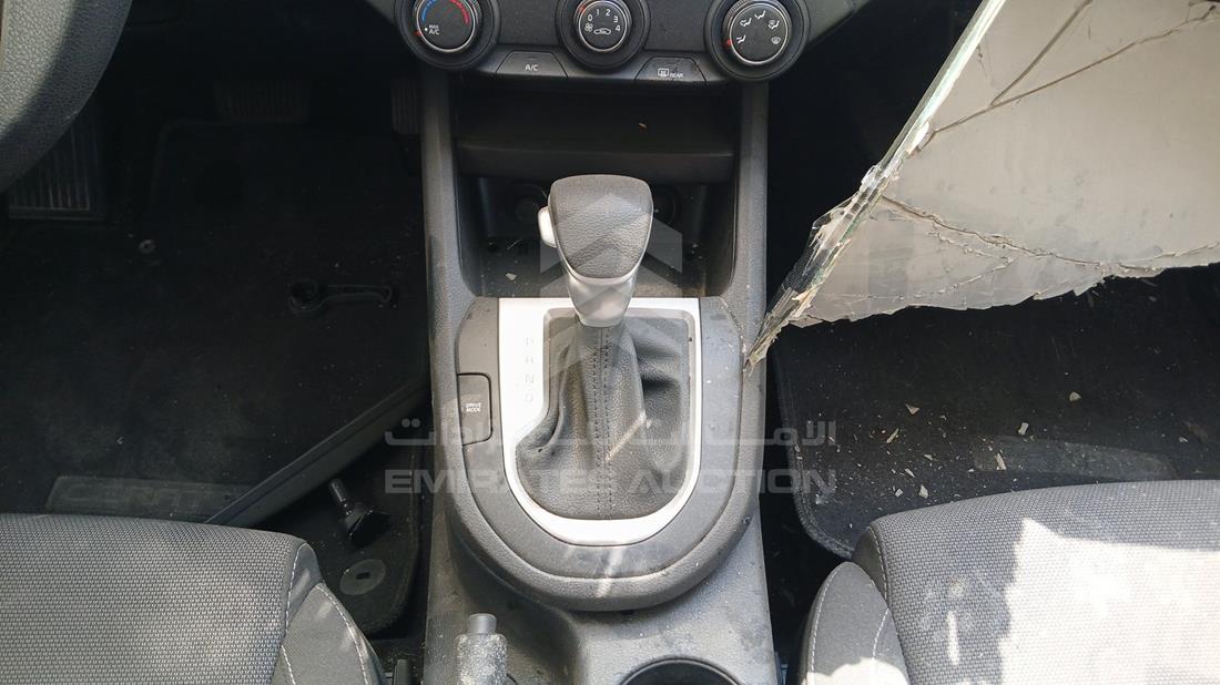 كيا سيراتو 2024 — زاوية ناقل الحركة — صورة 17