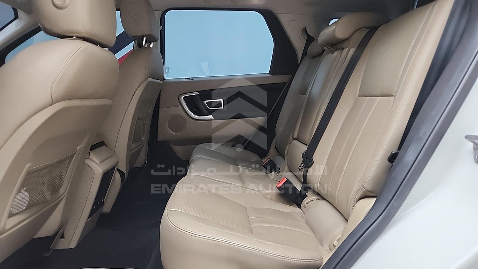 2017 LAND ROVER DISCOVERY VIN: SALCA2BG2HH714587