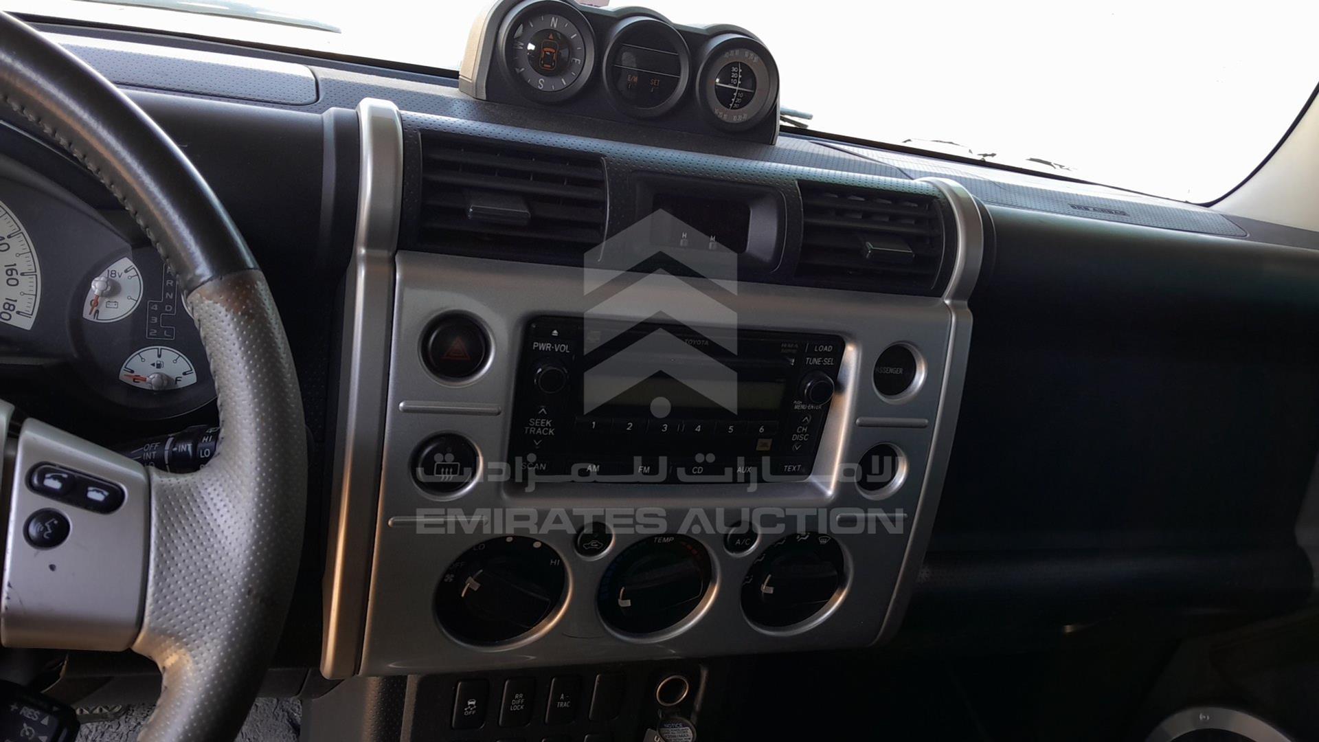 2011 TOYOTA FJ CRUISER VIN: JTEBU11F9BK101045
