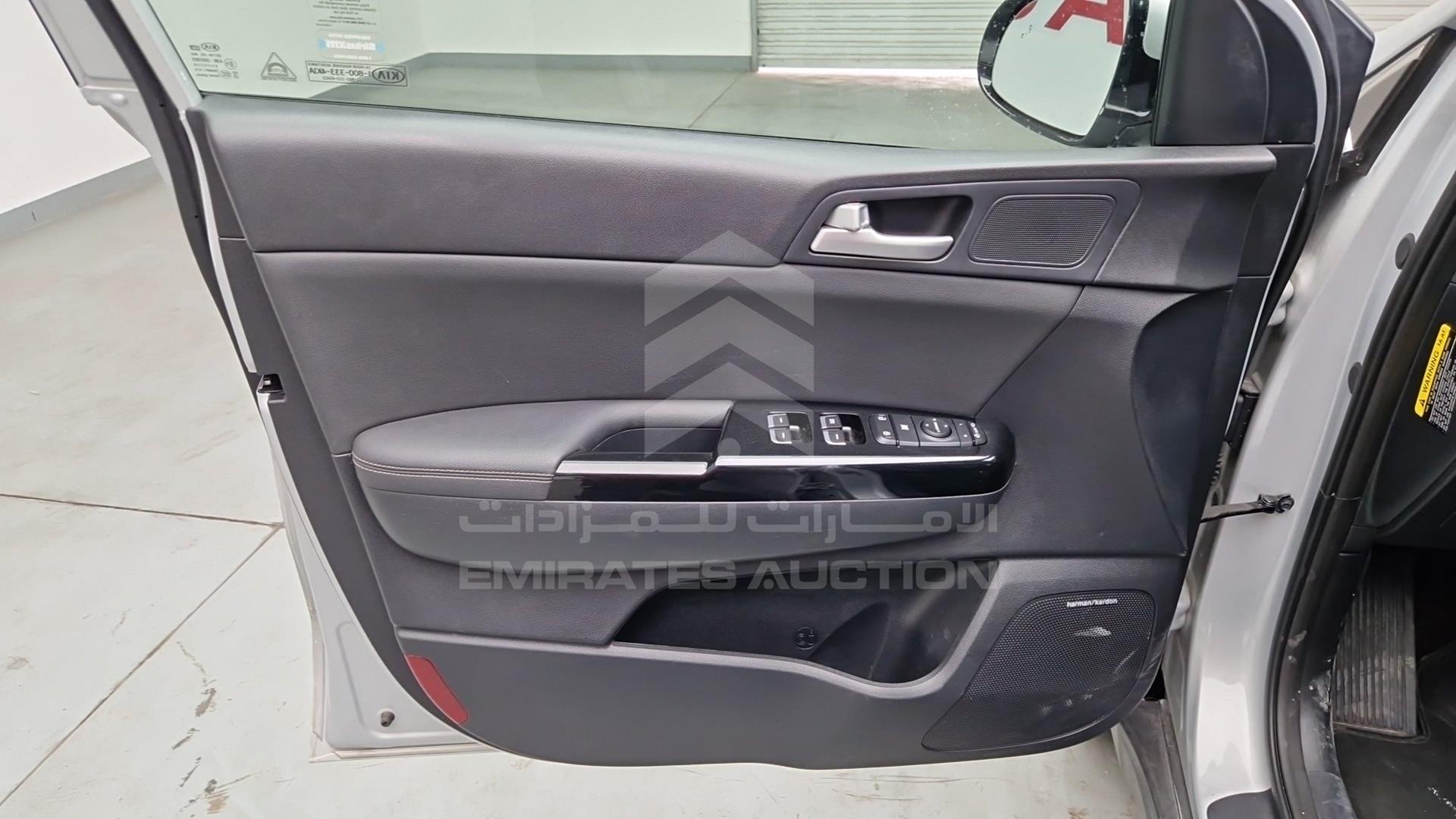 2020 KIA SPORTAGE VIN: KNDPNCAC8L7699206