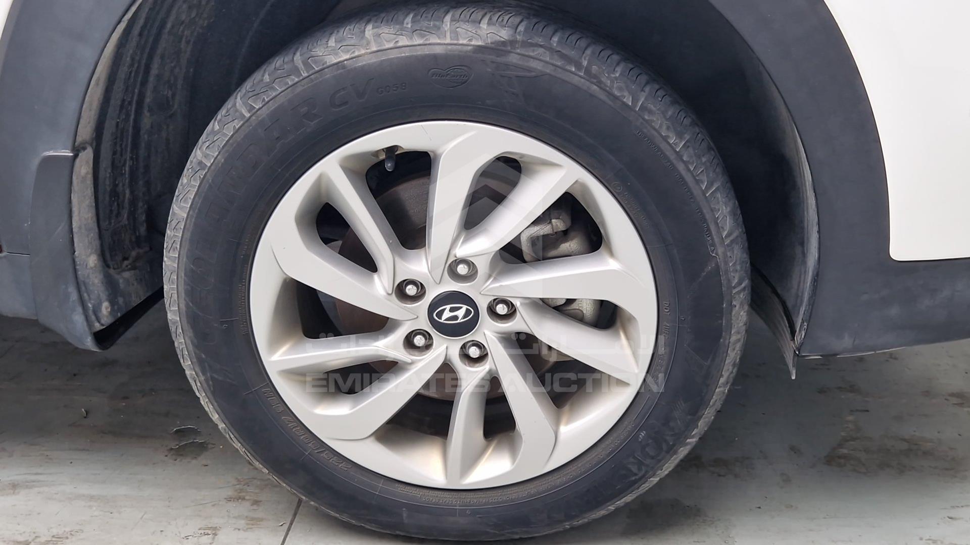 2017 HYUNDAI TUCSON VIN: TMAJ28138HJ170638