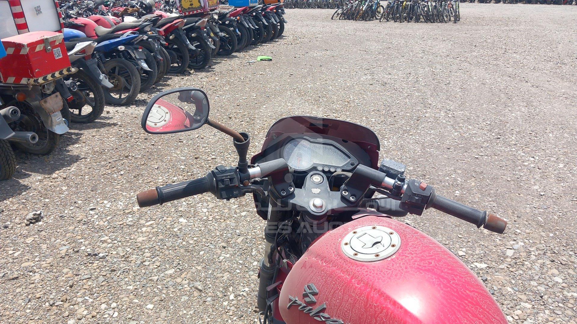 2012 BAJAJ 220 CC VIN: MD2DHDKZZVCA93501