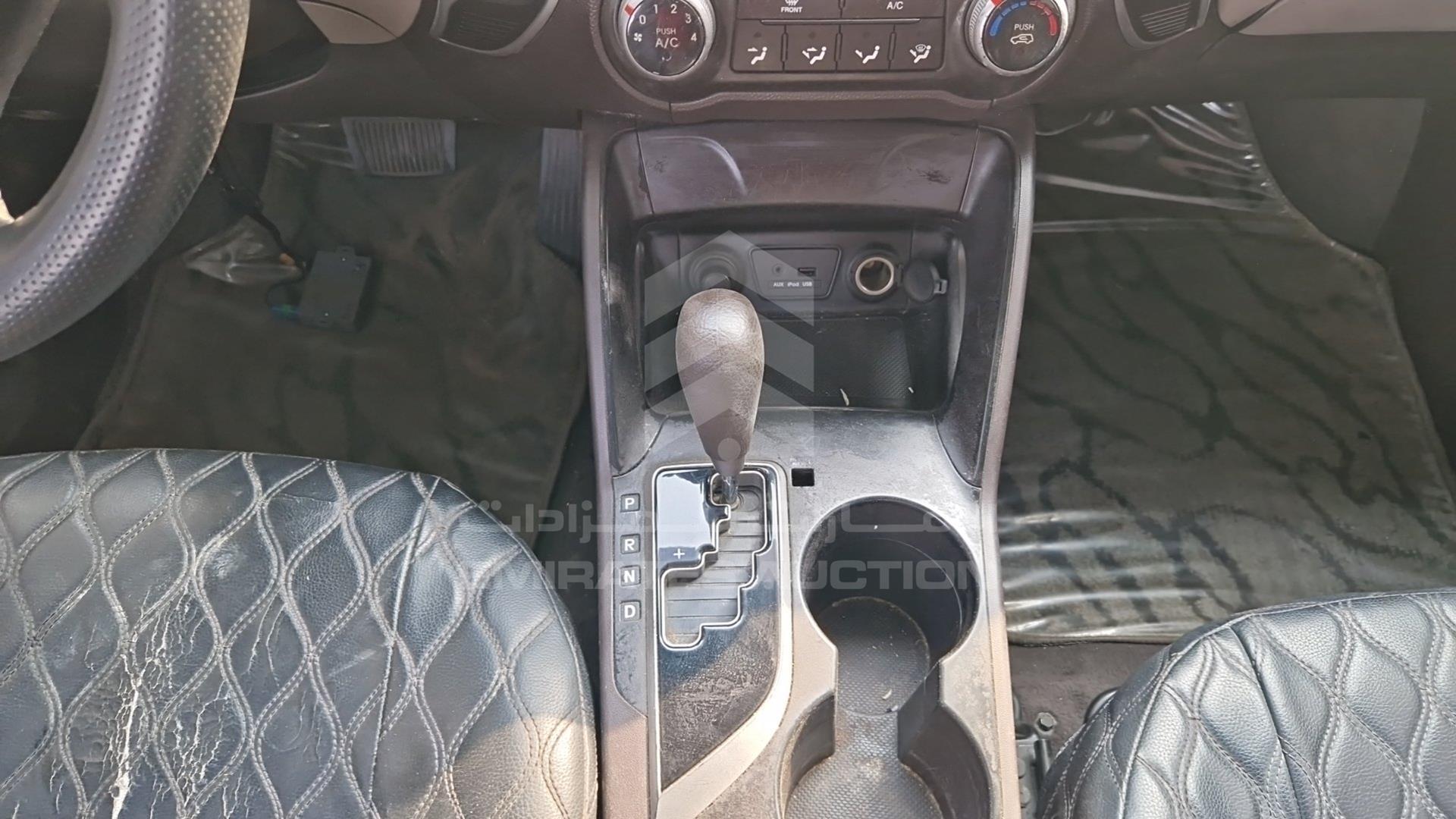 2013 HYUNDAI TUCSON VIN: KMHJT81B3DU674809