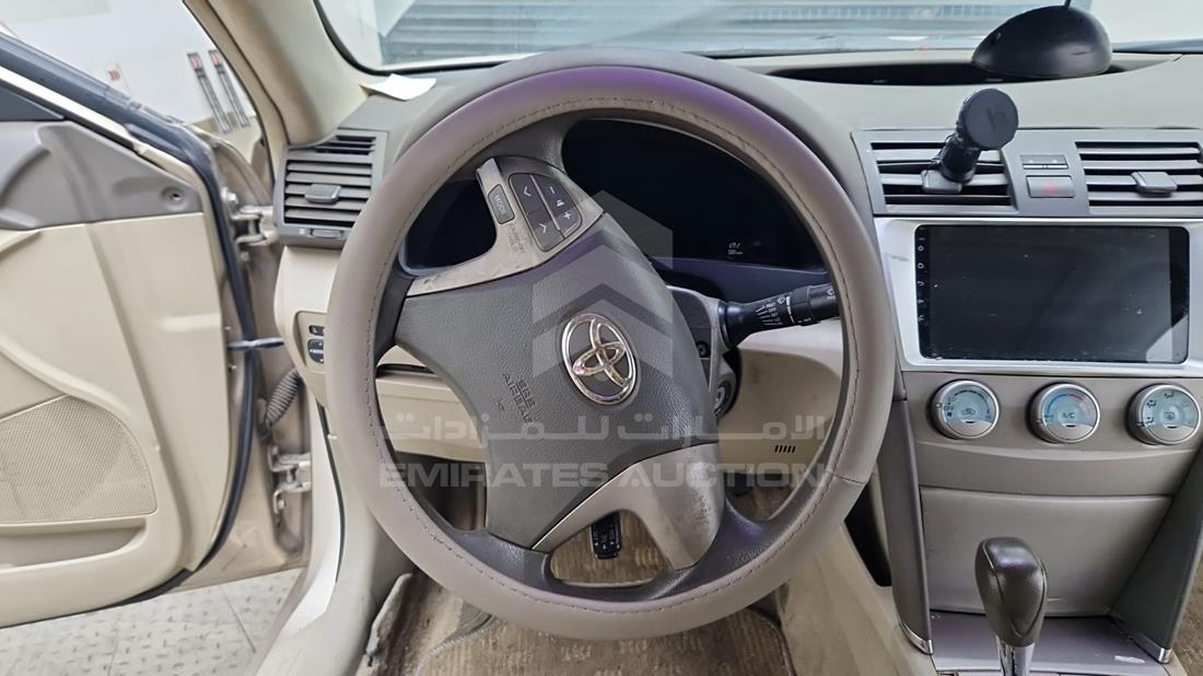 2007 Toyota Camry — Steering & Mounted Controls — Photo 13