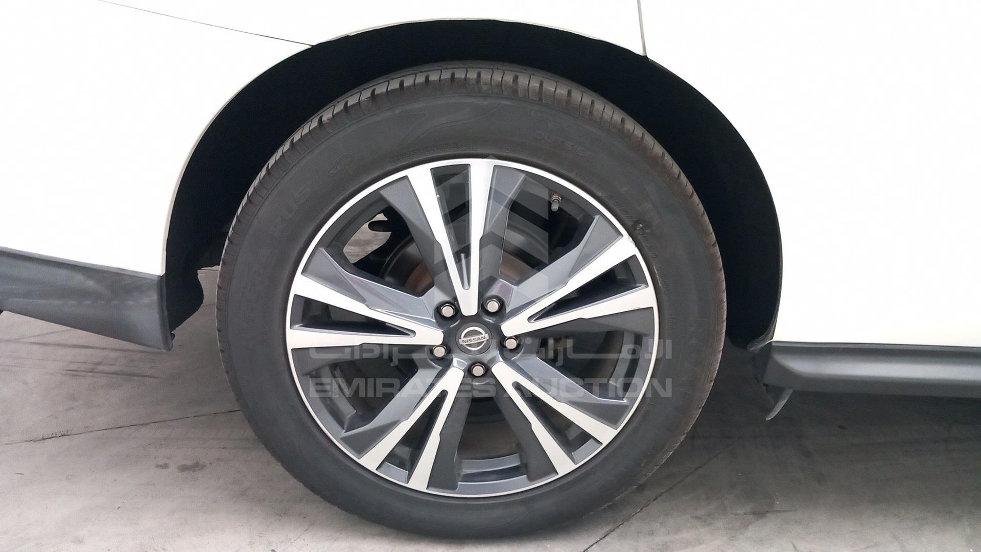 2018 NISSAN PATHFINDER VIN: 5N1DR2M57JC623801