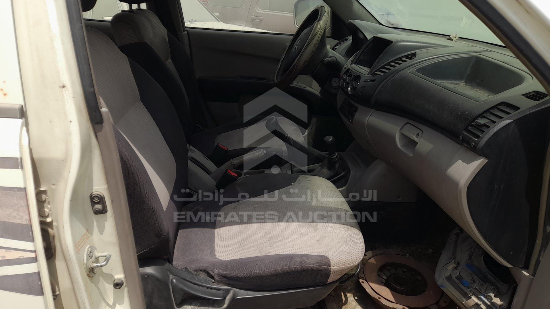 2008 MITSUBISHI L 200 VIN: MMBJNKB508D016581