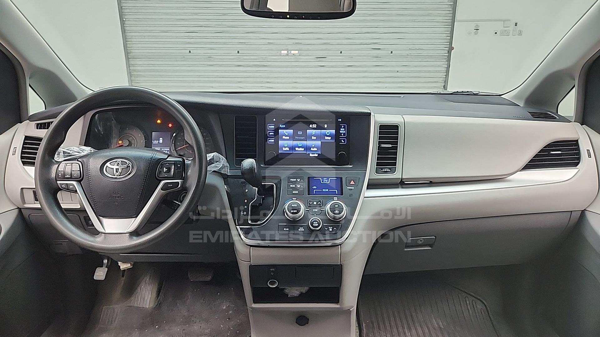 2017 TOYOTA SIENA VIN: 5TDKZ3DC6HS835890