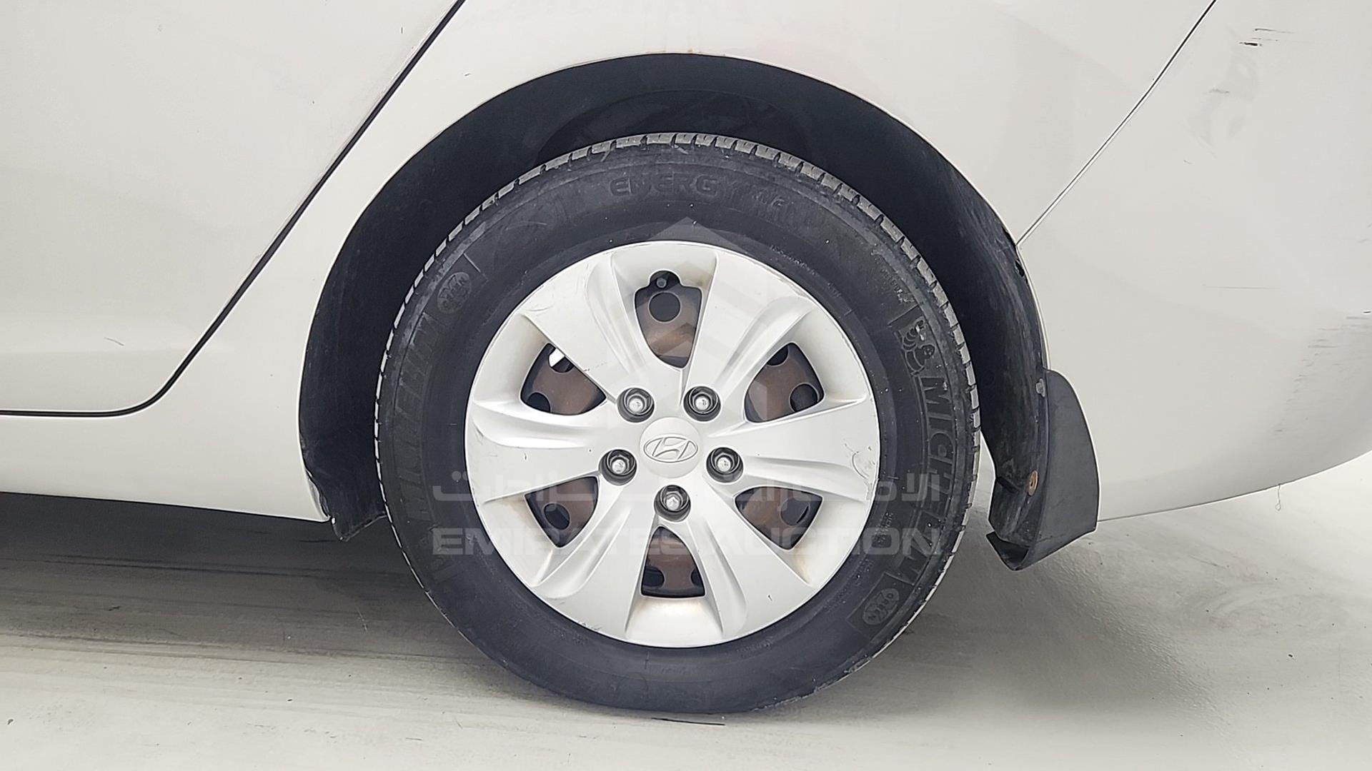 2015 HYUNDAI ELANTRA VIN: KMHDG41C5FU130088