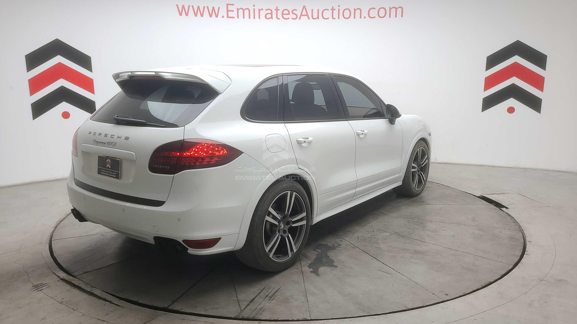 2013 PORSCHE CAYENNE VIN: WP1ZZZ92ZDLA70062