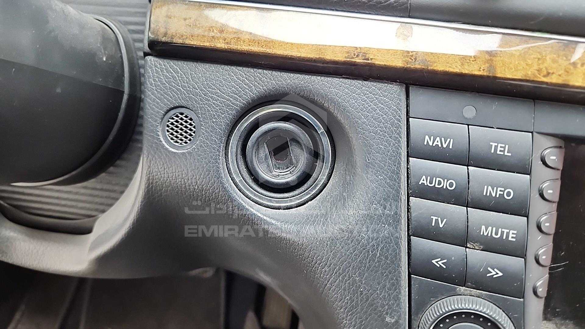 2004 MERCEDES E 320 VIN: WDB2112821X108945