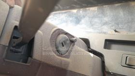 1992 Nissan Pathfinder — Keys — Photo 4 — Thumbnail