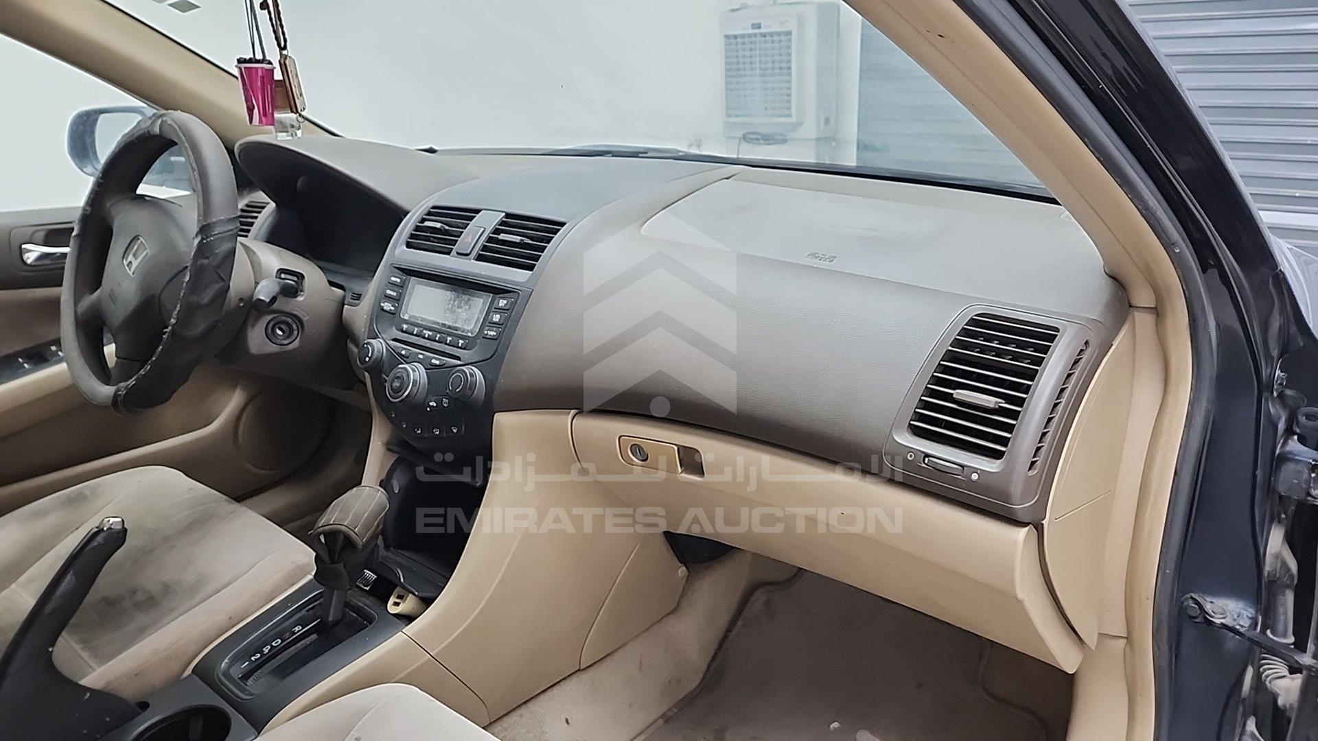 2007 HONDA ACCORD VIN: JHMCM56547C402578