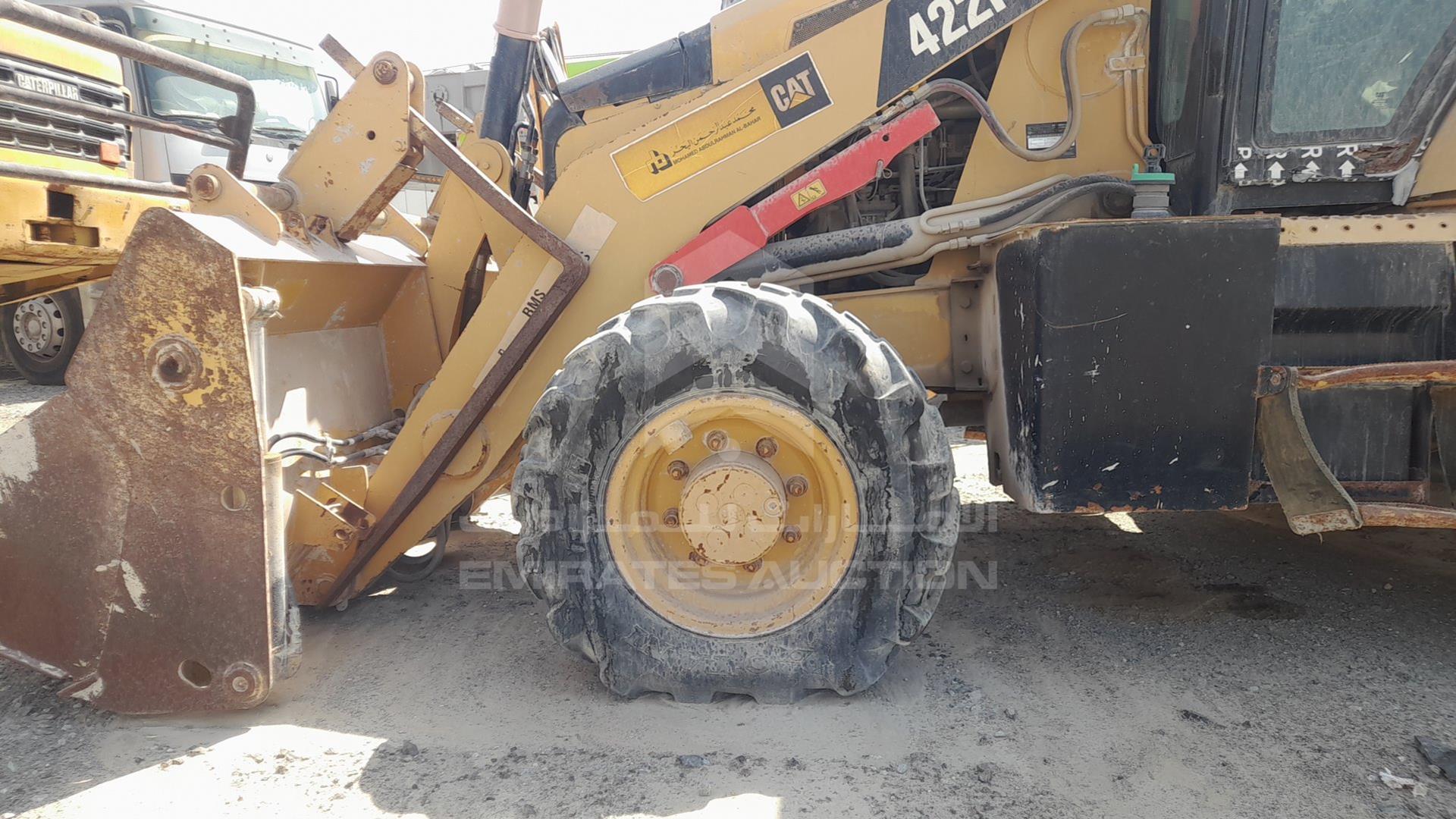 2015 CATERPILLAR 422F VIN: CAT0422FALYF00157