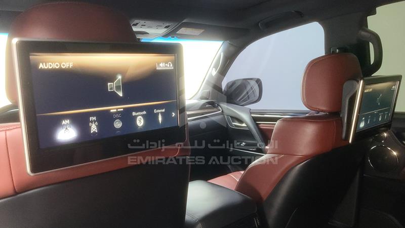 JTJHY00W1L4326058 Auction: EmiratesAuction Lot: 409451 JTJHY00W1L4326058 Lexus LX 570 2020 WHITE Photo 9