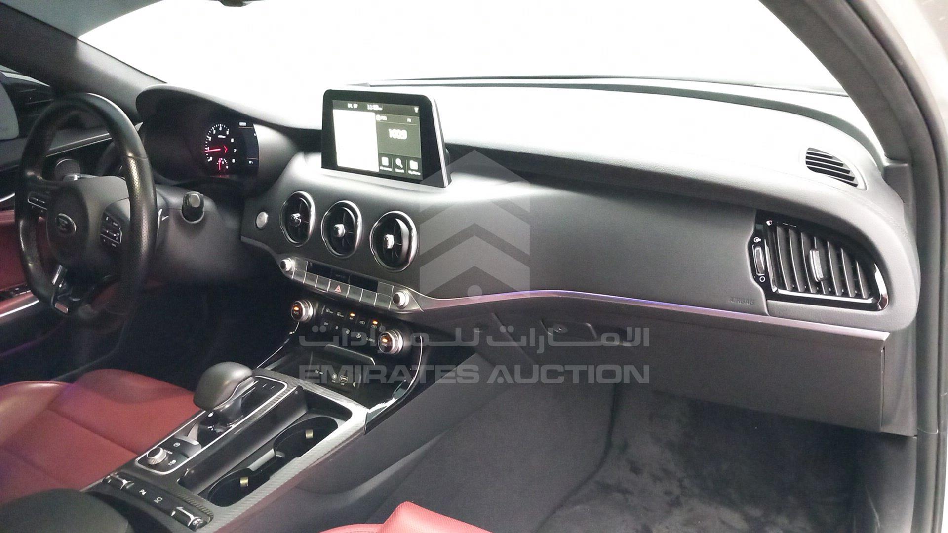 2020 KIA STINGER VIN: KNAE551C6L6074518