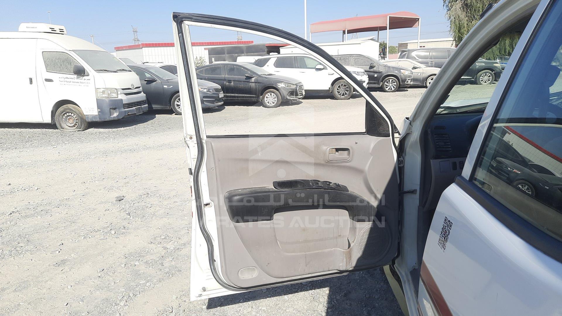 2010 MITSUBISHI L 200 VIN: MMBJNKA50AD031418