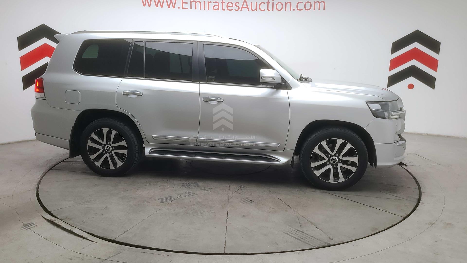2019 TOYOTA LAND CRUISER VIN: JTMHX01J6K4189139