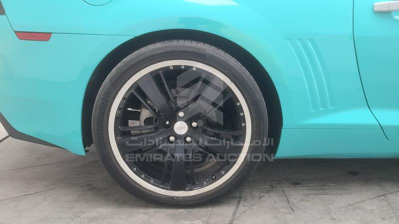 2G1FB1EV4A9210812 Auction: EmiratesAuction Lot: 405395 2G1FB1EV4A9210812 Chevrolet Camaro 2010 BLUE Photo 32